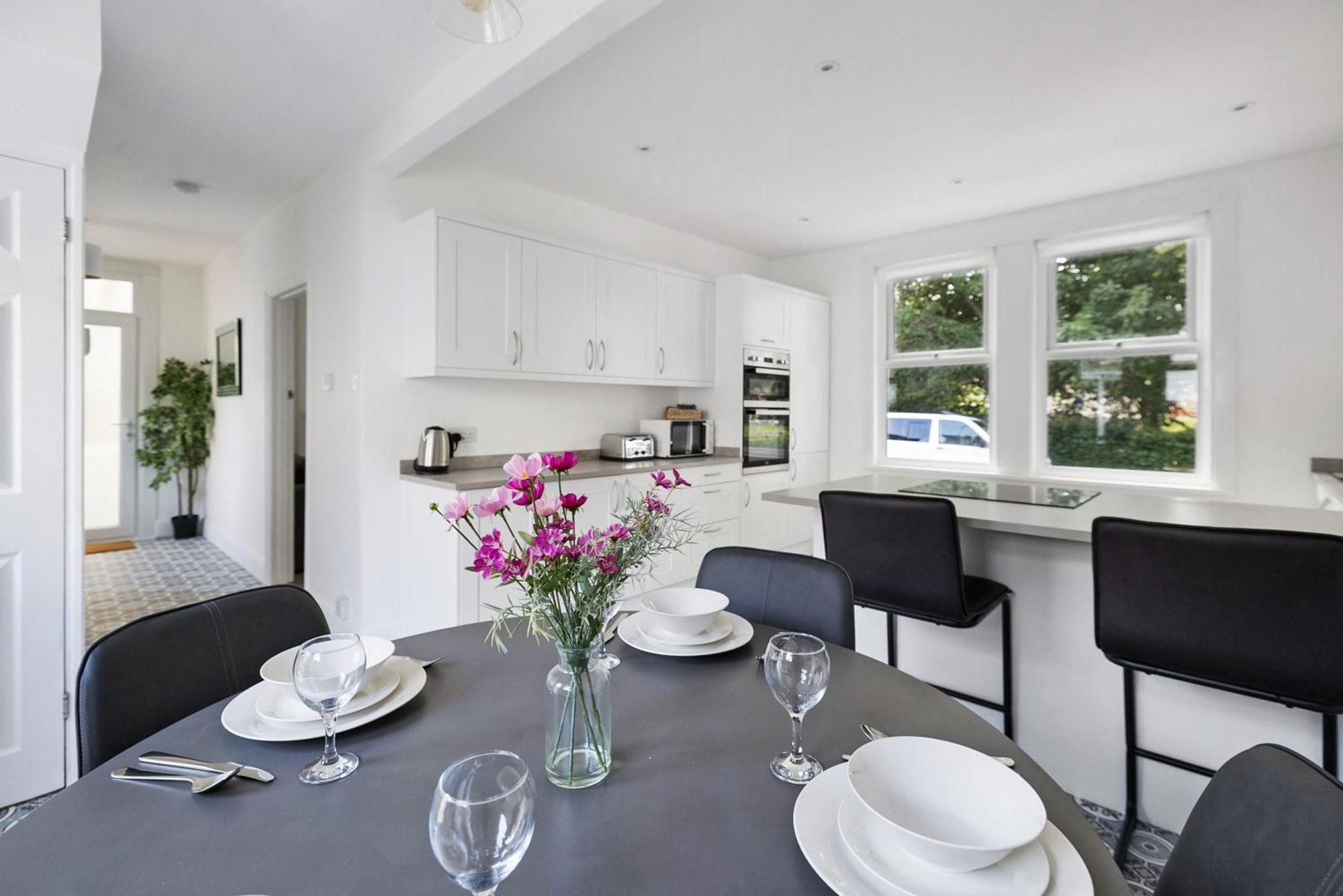 Park View House Close To Park And Argyle Fc - Dogs Welcome - Hosted By Absolute Holiday home *
