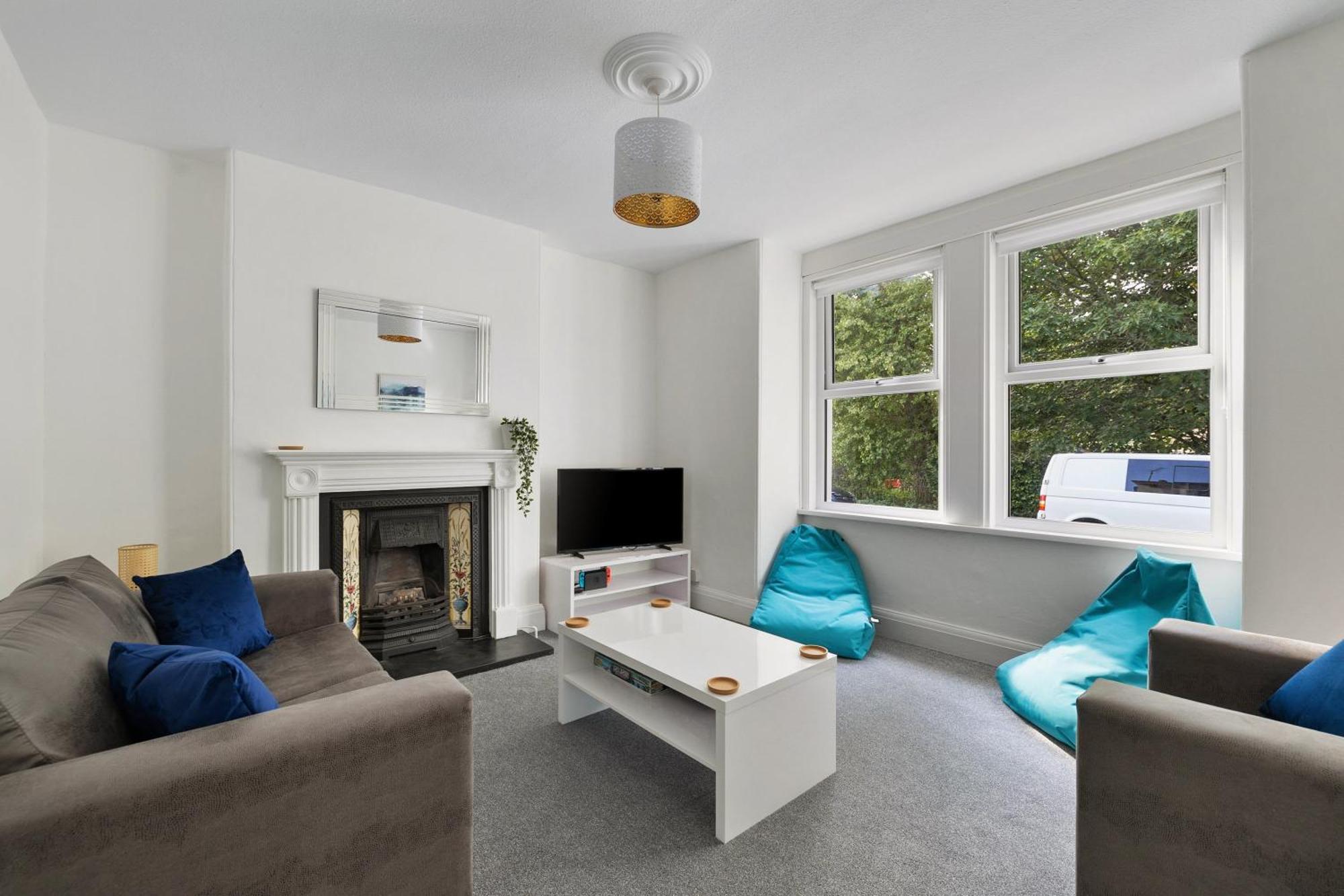 Park View House Close To Park And Argyle Fc - Dogs Welcome - Hosted By Absolute *