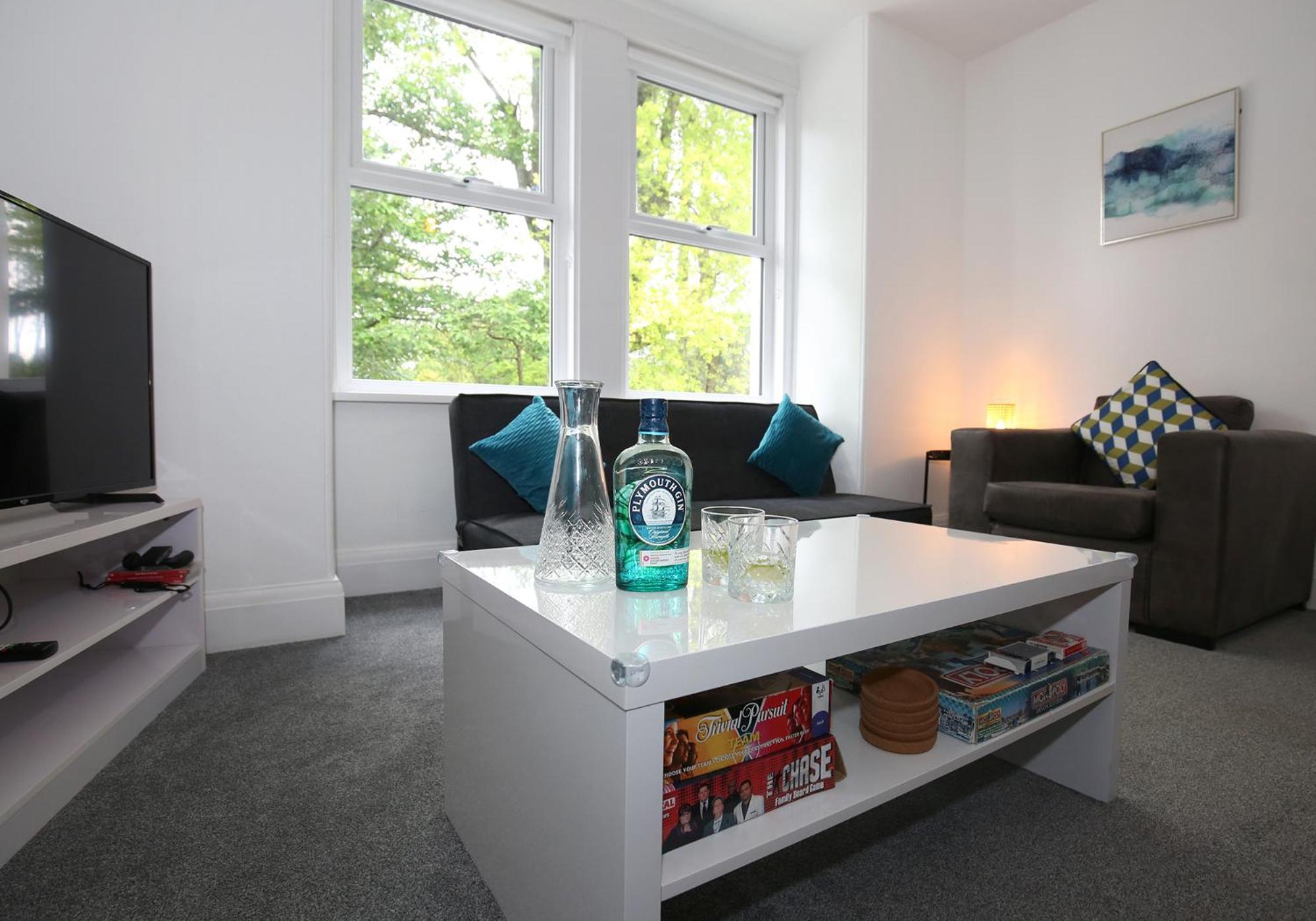 Park View House Close To Park And Argyle Fc - Dogs Welcome - Hosted By Absolute Ferienhaus